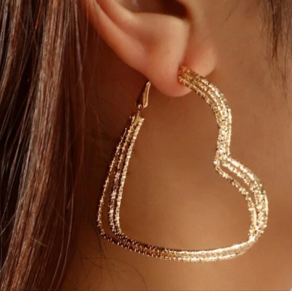 NEW Triple Gold Heart Hoop Earrings